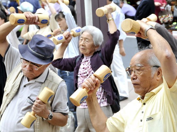 Centenarians in Japan hit record high